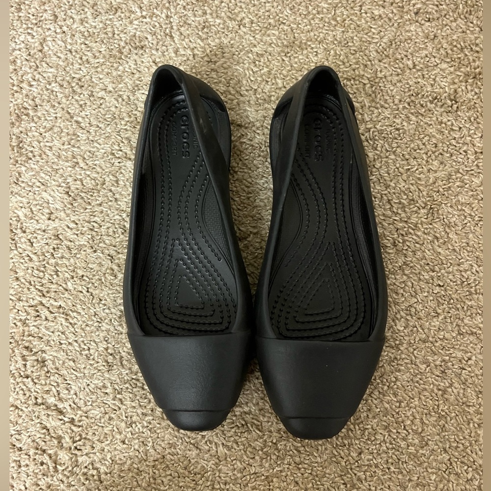 Black Crocs Flats
